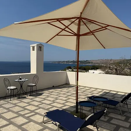 Casa L'orizzonte Апартаменты *